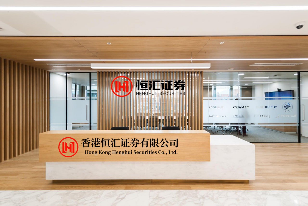 乐天盈配资 民间故事：寡妇帮老汉烧水洗澡，事后身体发臭，和尚：去看洗澡水